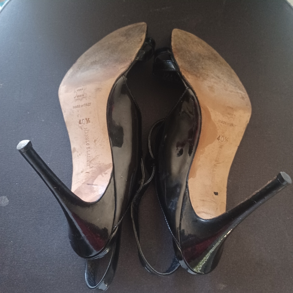 Manolo Blahnik black patent leather strappy slingback heels 40.5. - Picture 5 of 9